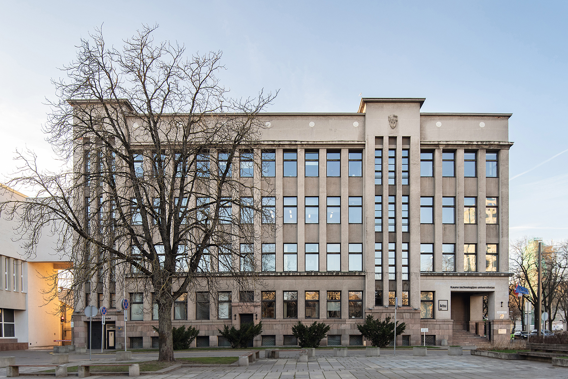 www.modernist.kaunas.lt