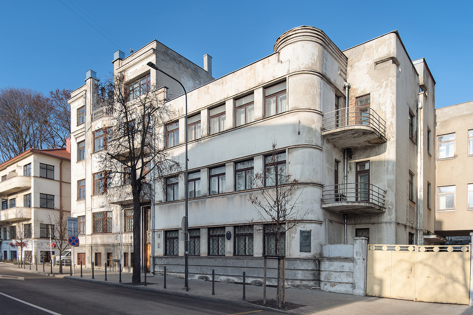 www.modernist.kaunas.lt