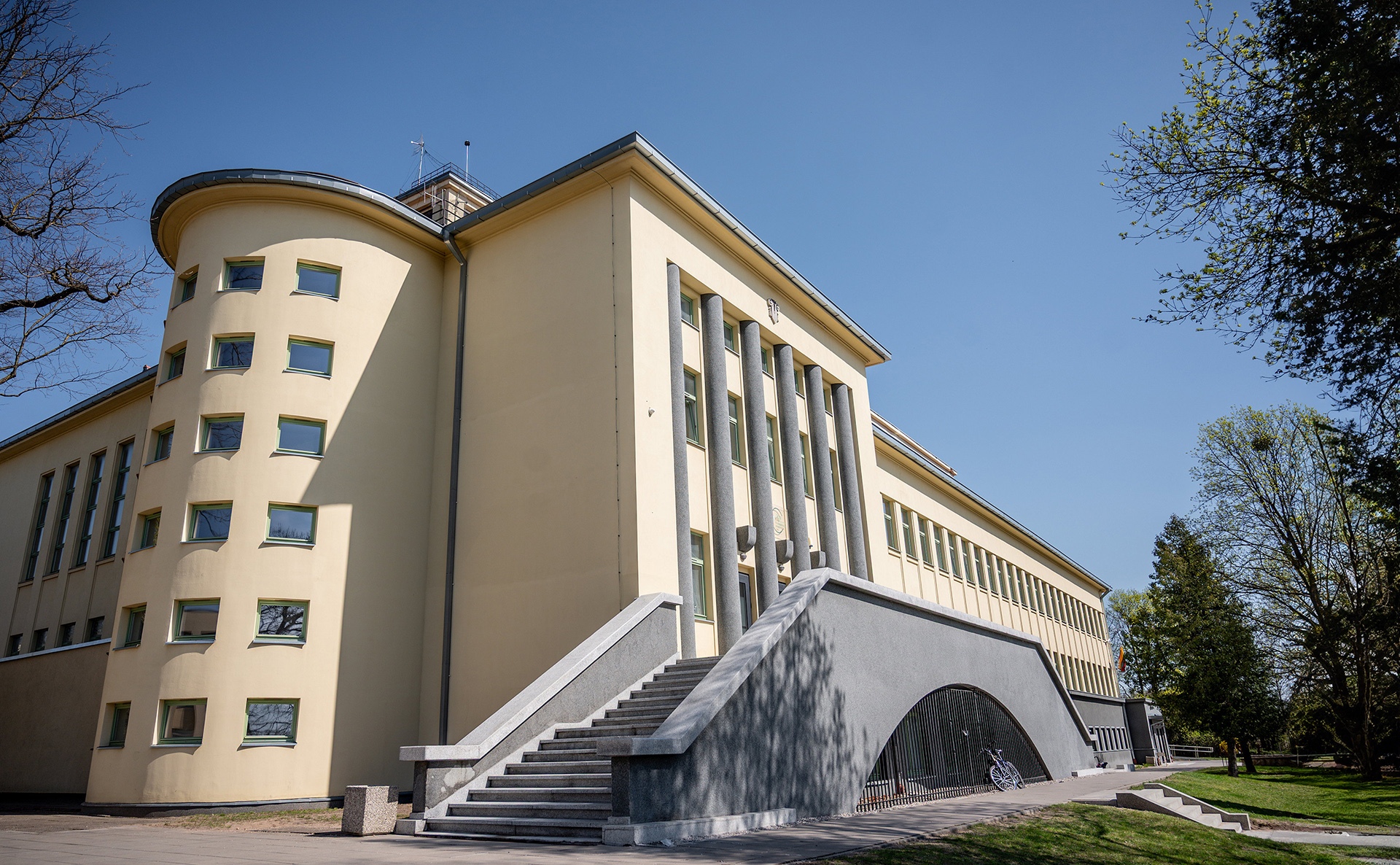www.modernist.kaunas.lt