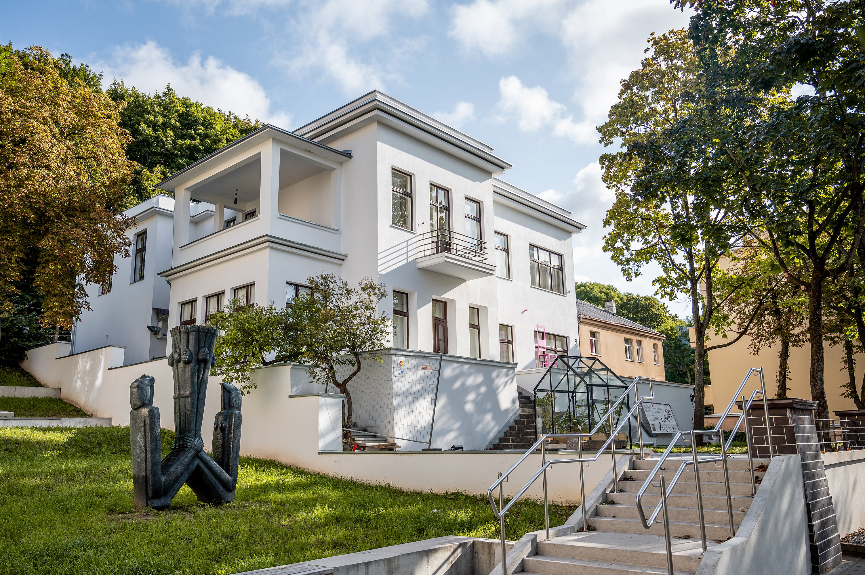 www.modernist.kaunas.lt