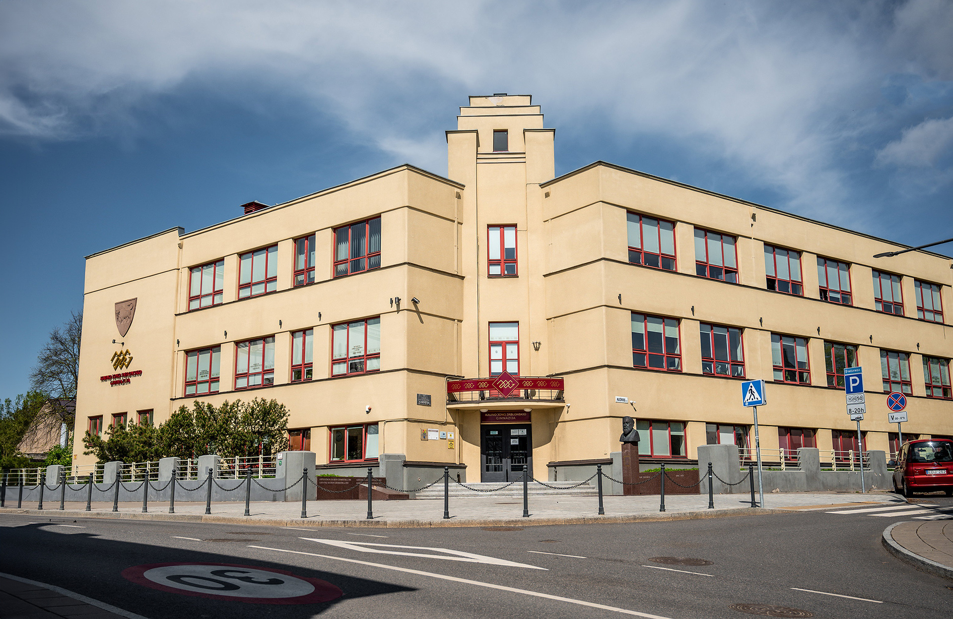 www.modernist.kaunas.lt